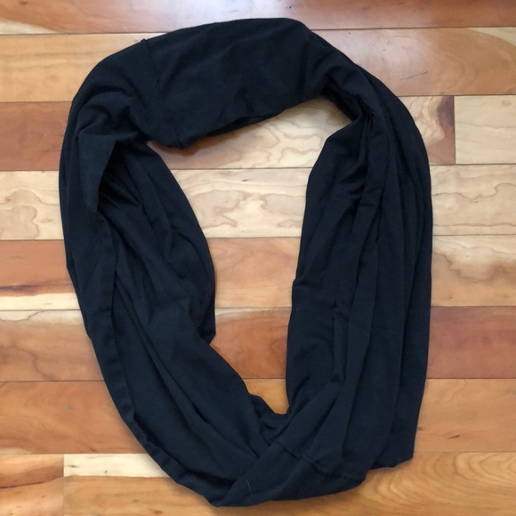 TNA black infinity scarf - Picture 1 of 2